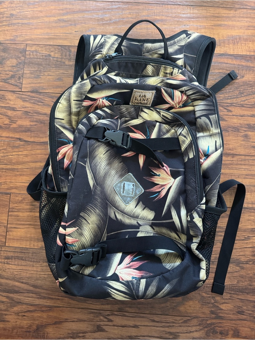 Dakine Black Surf/Sports Tropical Leaf Print Backpack